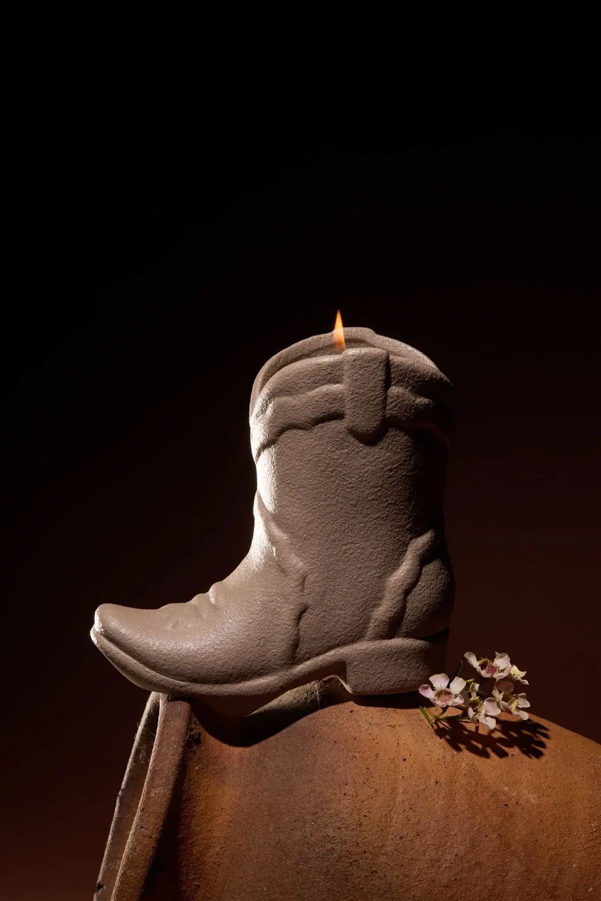 Paddywax- Nashville Ceramic Boot Bergamot & Mahogany 6 oz Candle