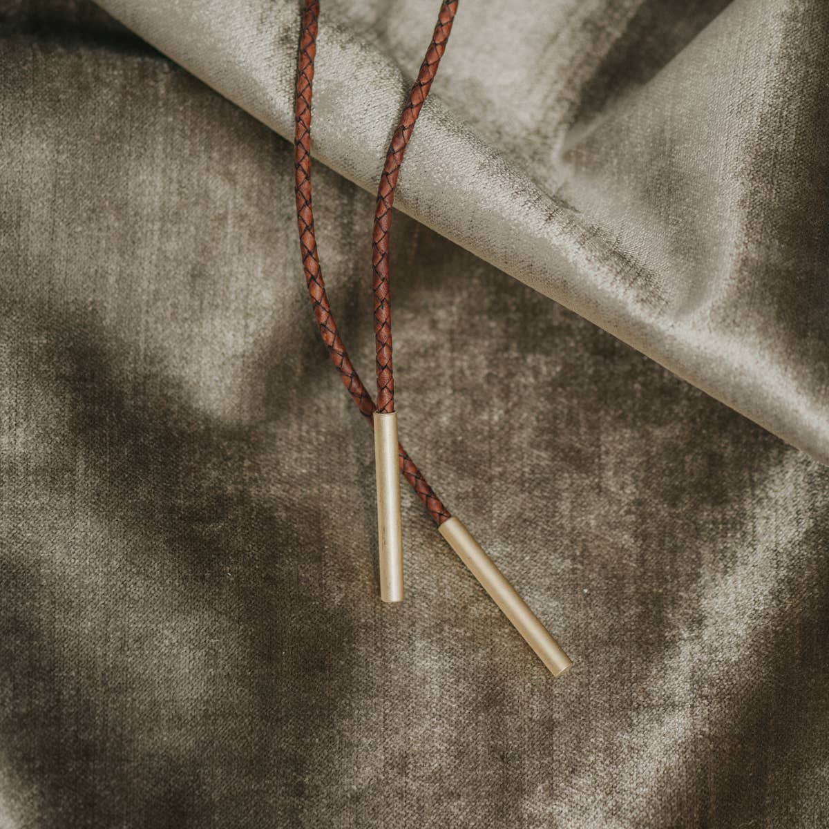 Commonform- Archer Bolo Tie