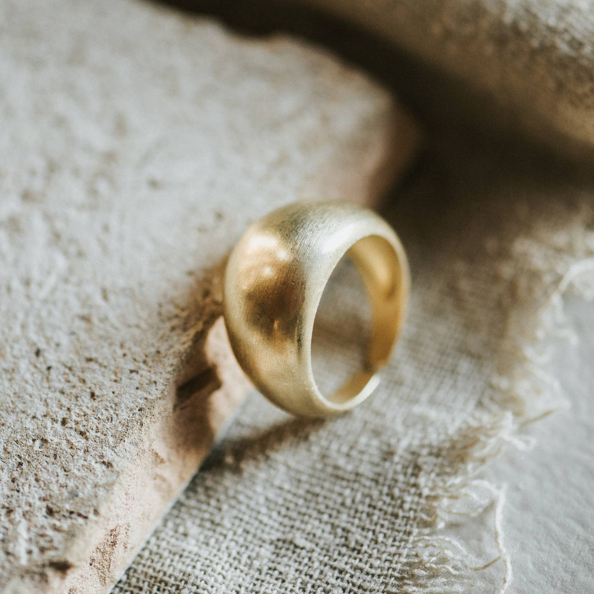 Commonform- Luna Dome Ring