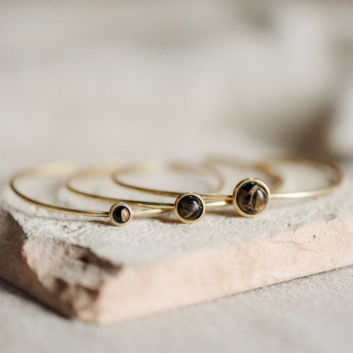 Commonform- Hyalite Stacker // Copper Obsidian