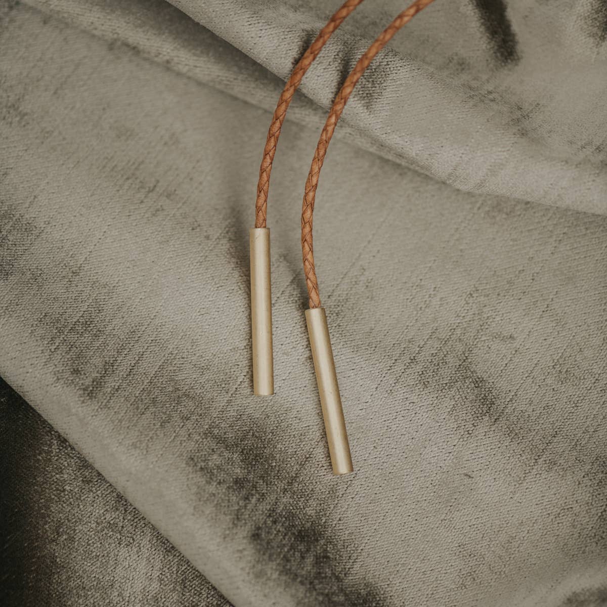 Commonform- Archer Bolo Tie