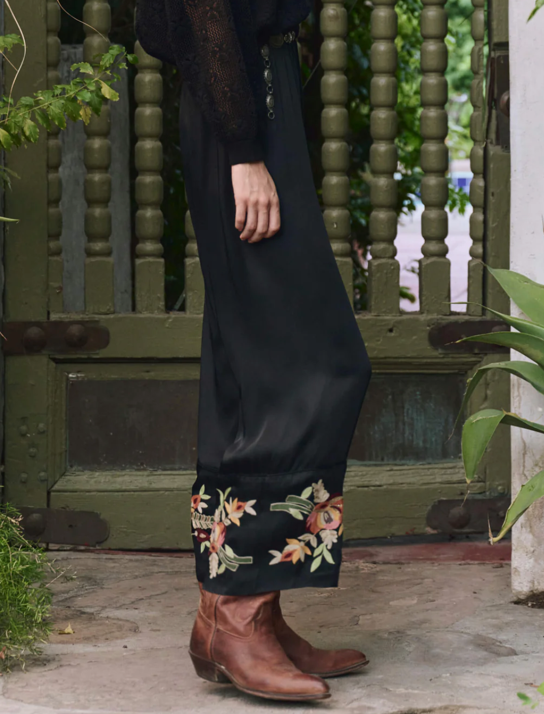The Great. The Cuffed Pant w/ Bouquet Floral Embroidery