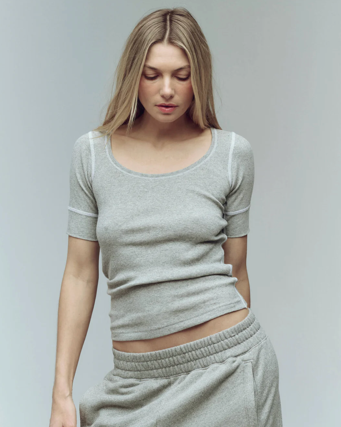 The Great. The Baby Rib Ballet Tee in Heather Gray