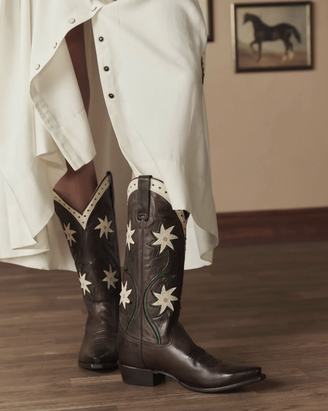 The Great. THE COWBOY BOOT IN BROWN FLORAL