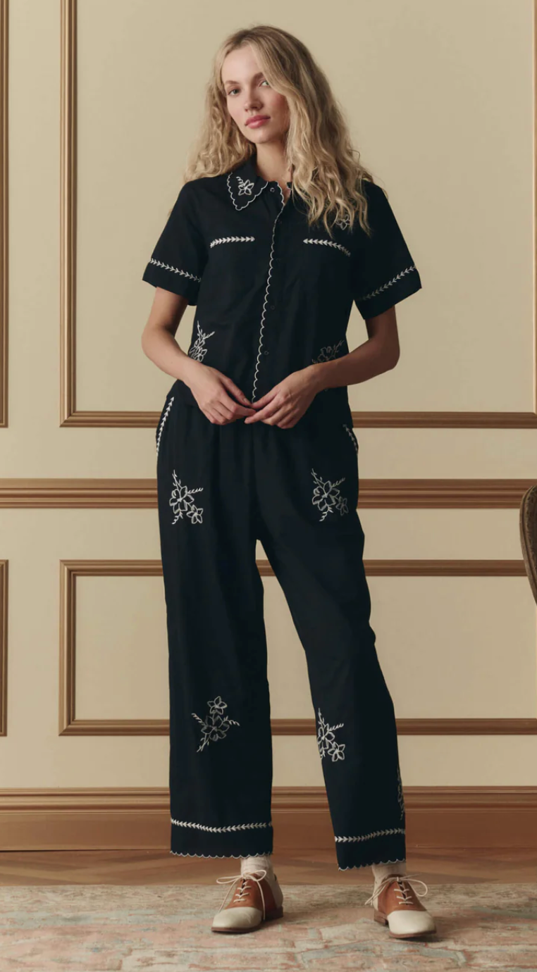 The Great. The Weekend Pant w/ Hanky Embroidery in Black