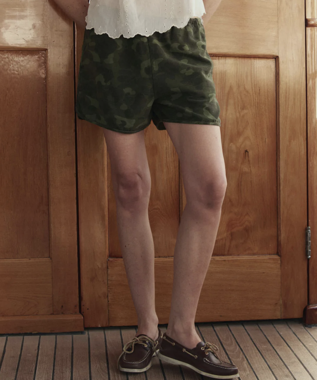 The Great. The Dolphin Short in Desert Camo