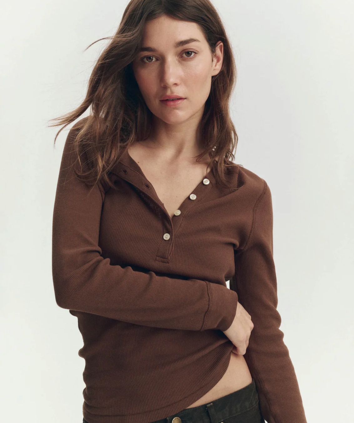 The Great. The Baby Rib Henley in Chocolate