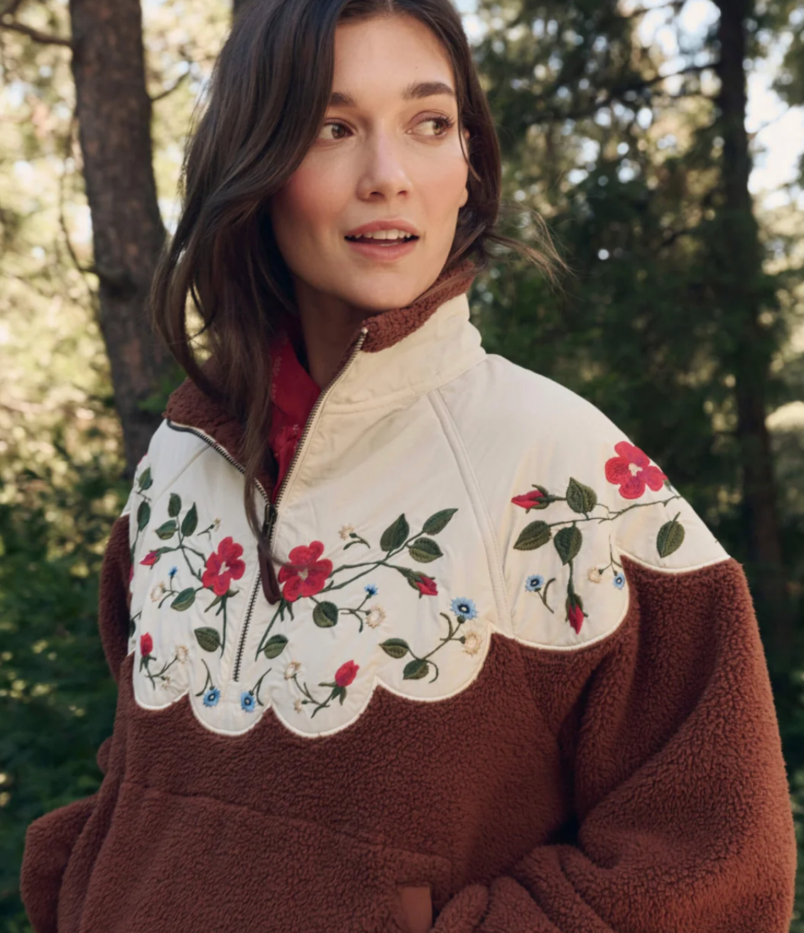 The Great. The Plush Wildflower Pullover in Chestnut