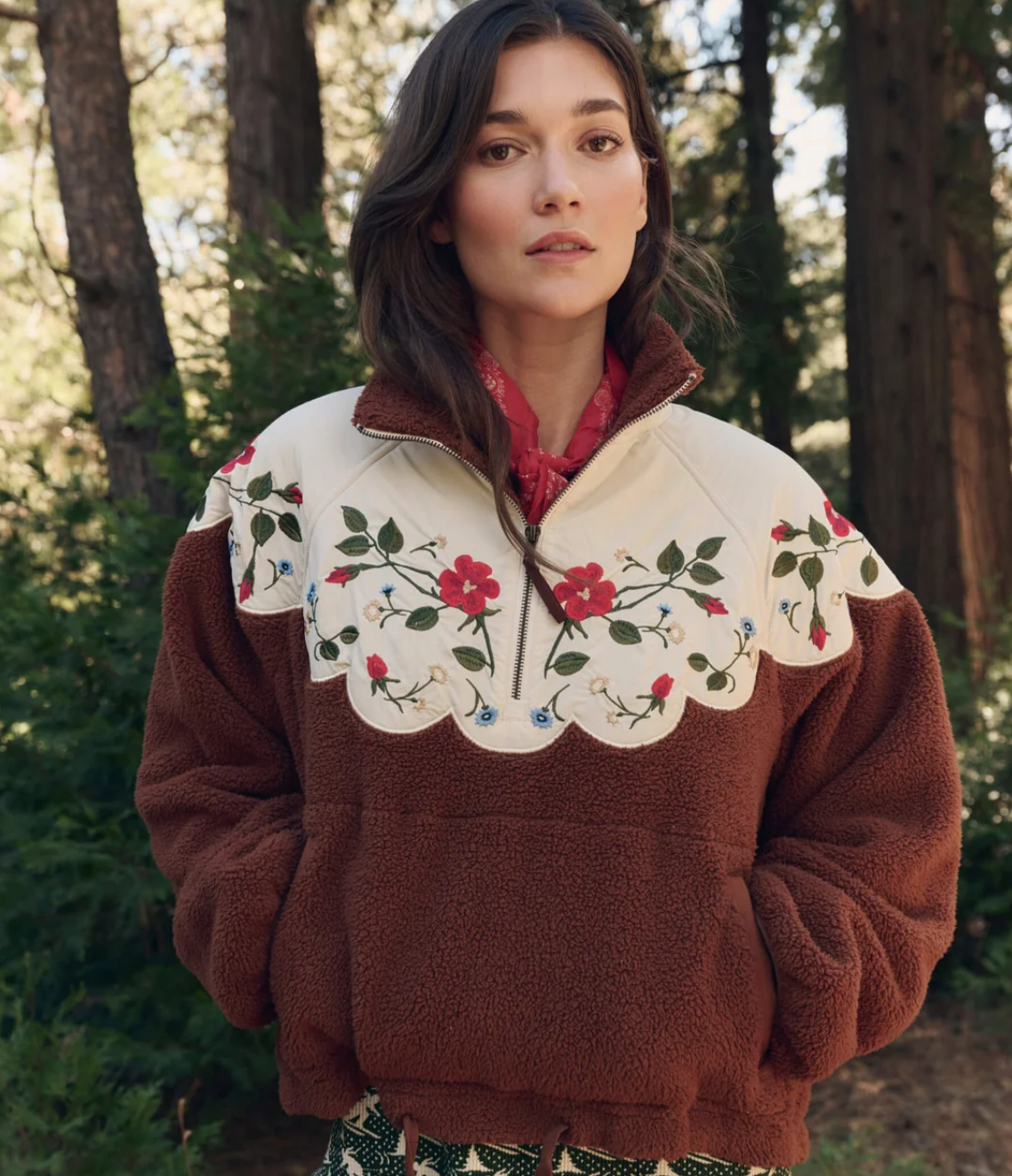 The Great. The Plush Wildflower Pullover in Chestnut