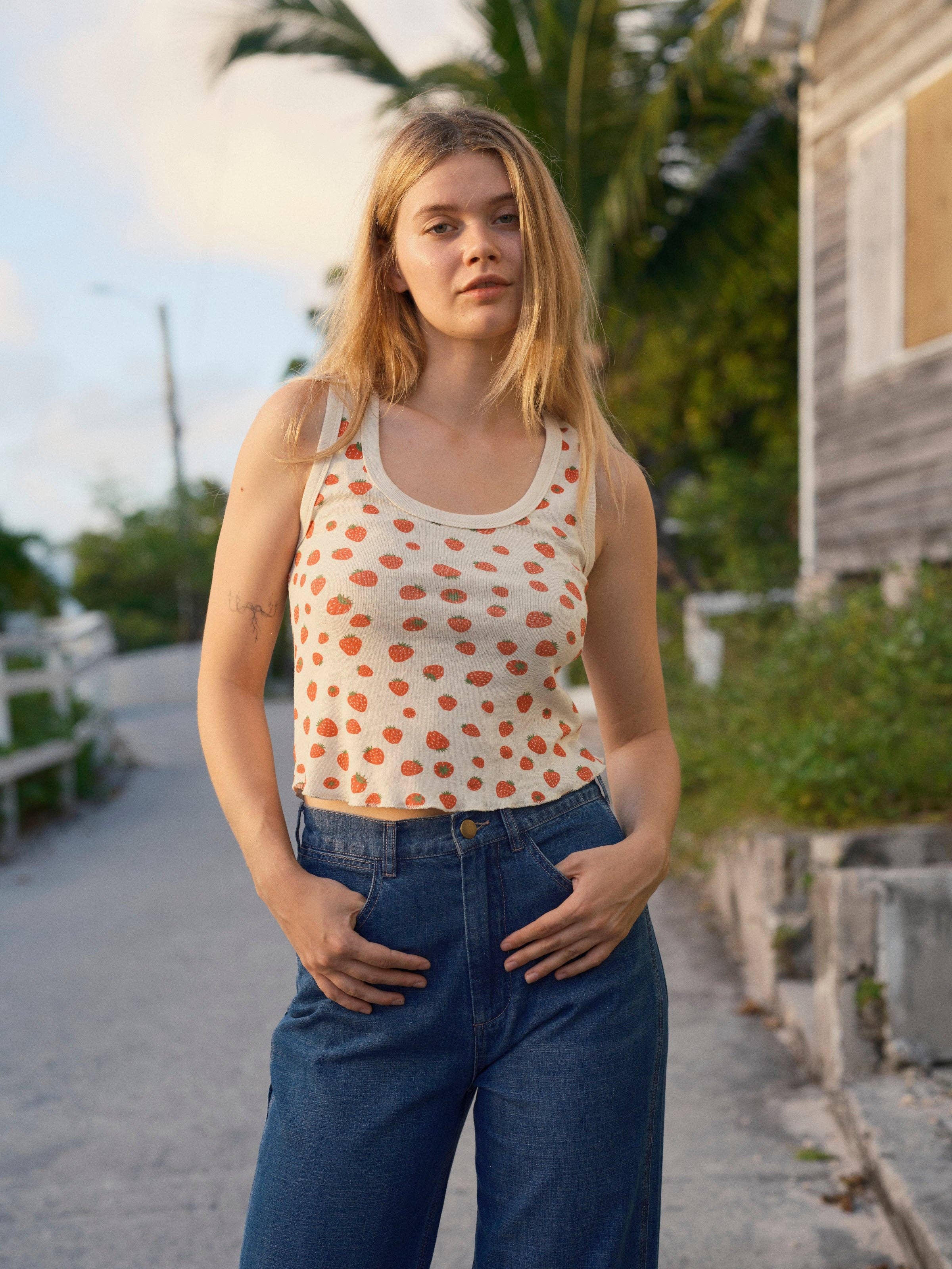 Mollusk- Hemp Rib Tank in Strawberry