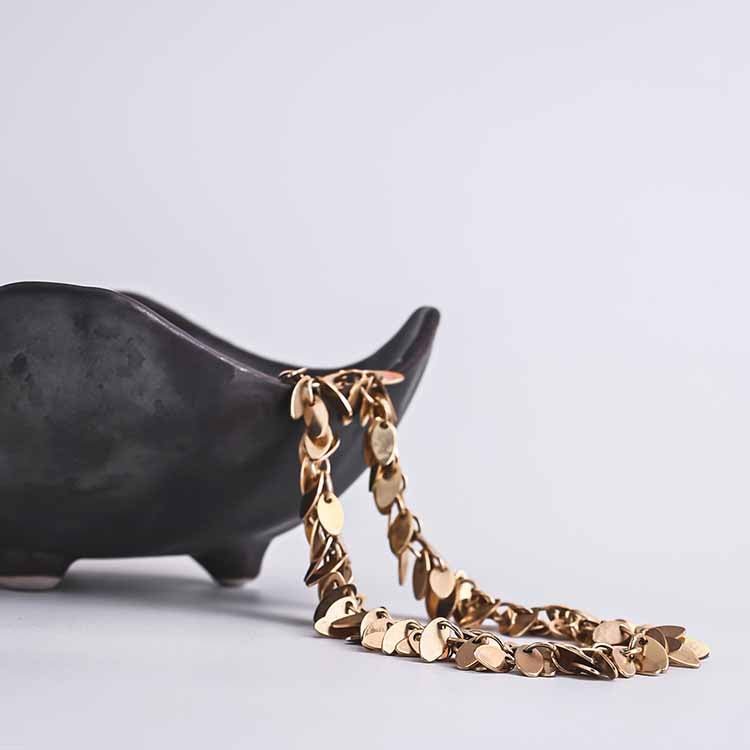 Elysian Chain: A 16-Inch Shaker Chain