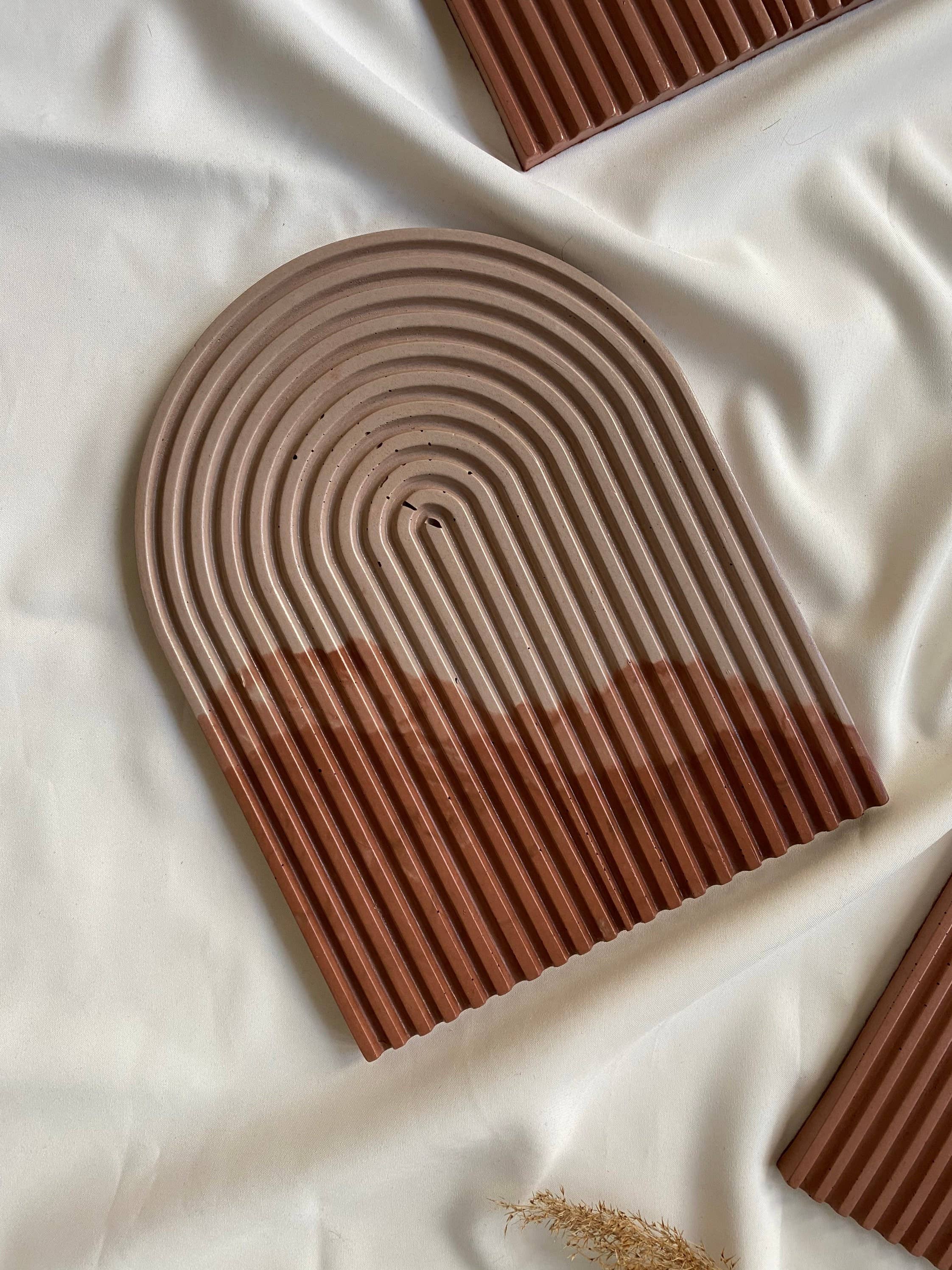 Arcüs concrete tray