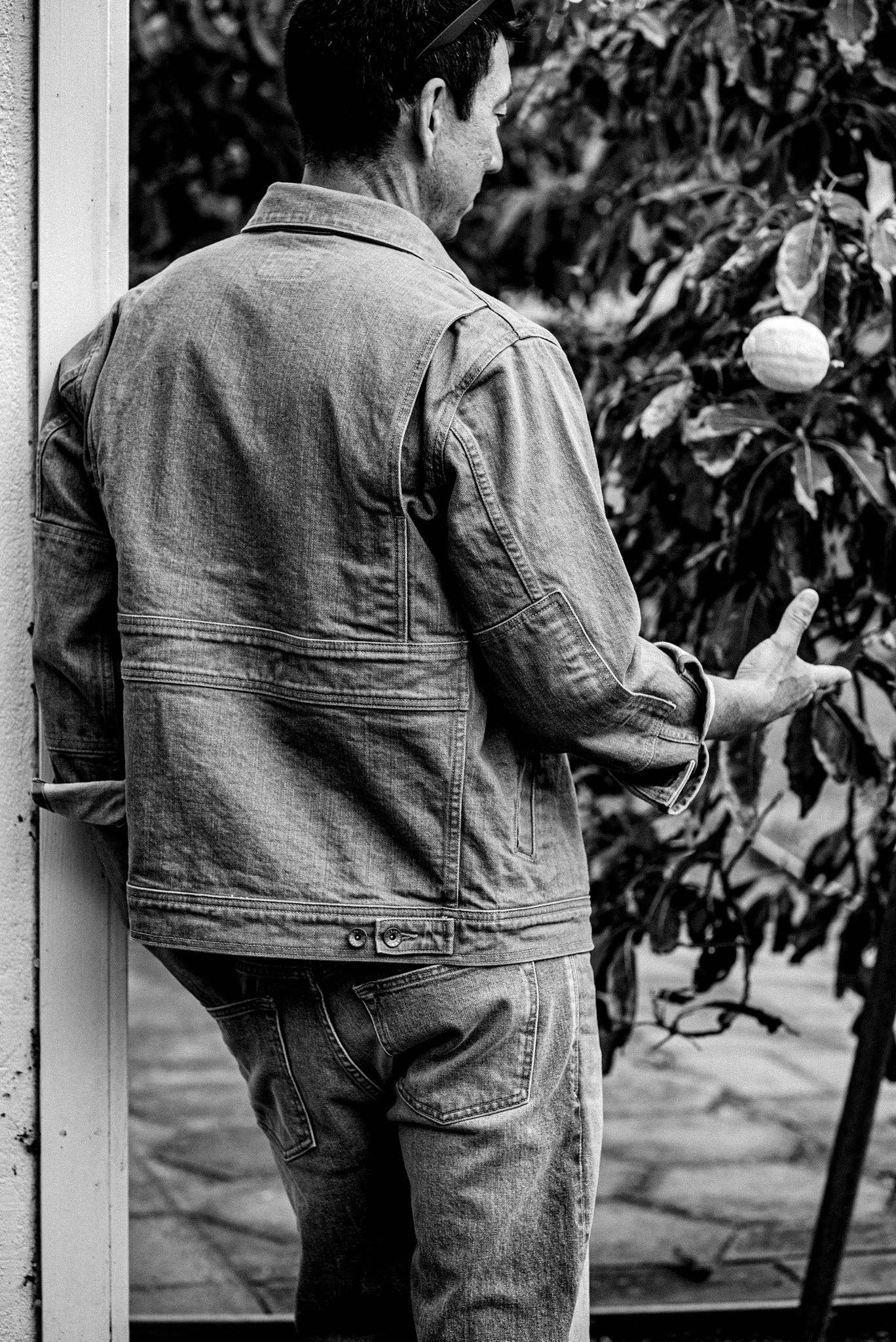 Artcher Jacket | 14oz Broken Twill Denim in Black Stone