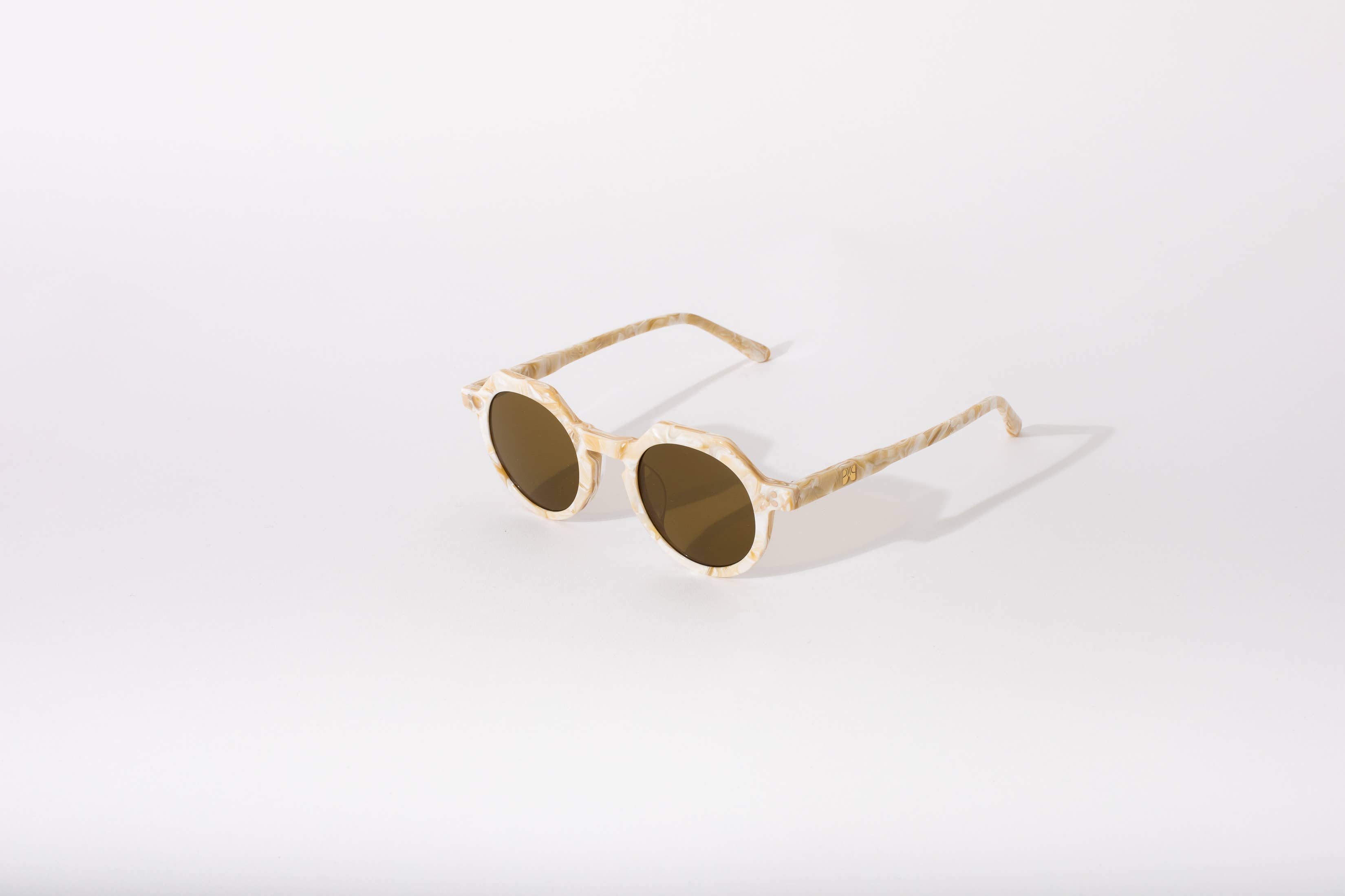 Wolfspout - Georgie - Olive Twist Sunglasses