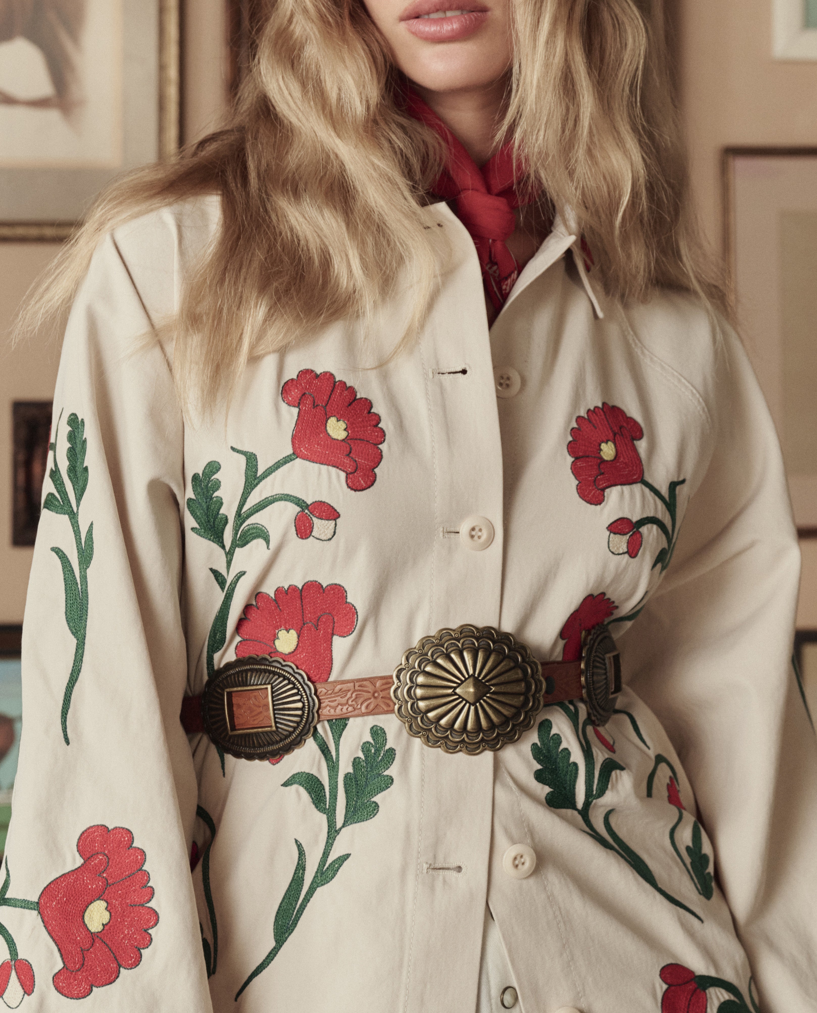 THE TOOLED LEATHER CONCHO BELT