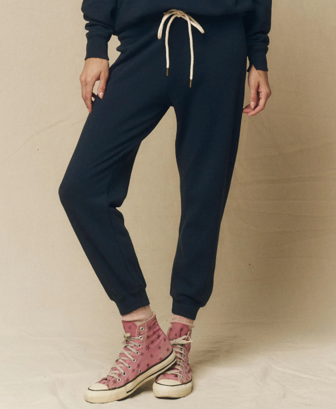 The Great.- The Cropped Sweat Pant- True Navy