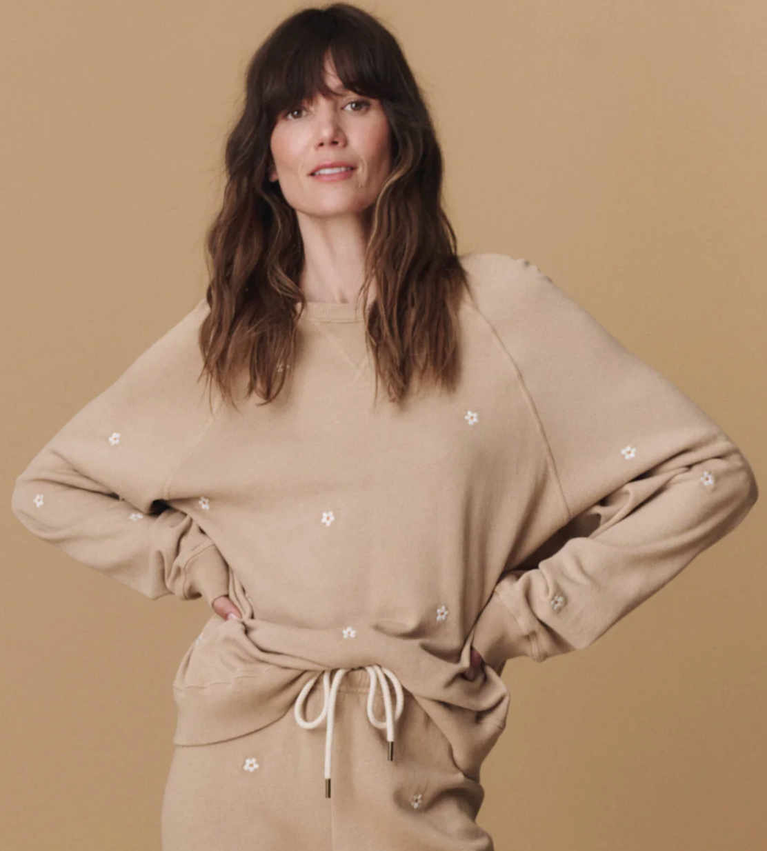 The Great. The Sweatshirt w/daisy embroidery