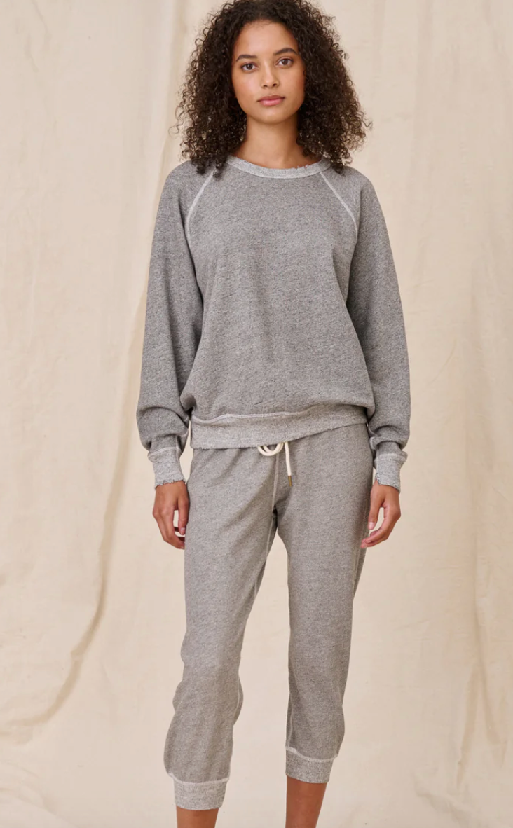 The Great. The Cropped Sweat Pant- Varsity Grey