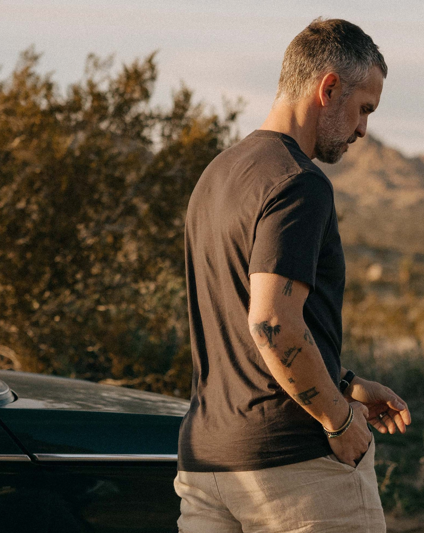 Taylor Stitch-The Cotton Hemp Tee in Charcoal