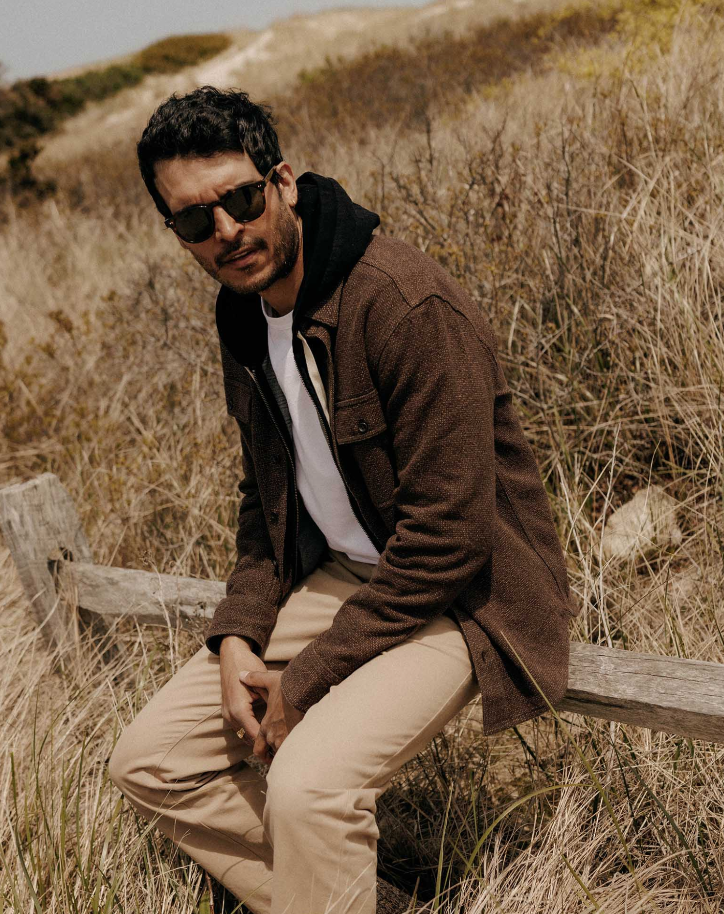 Taylor Stitch- The Ledge Shirt in Black Coffee Linen Tweed