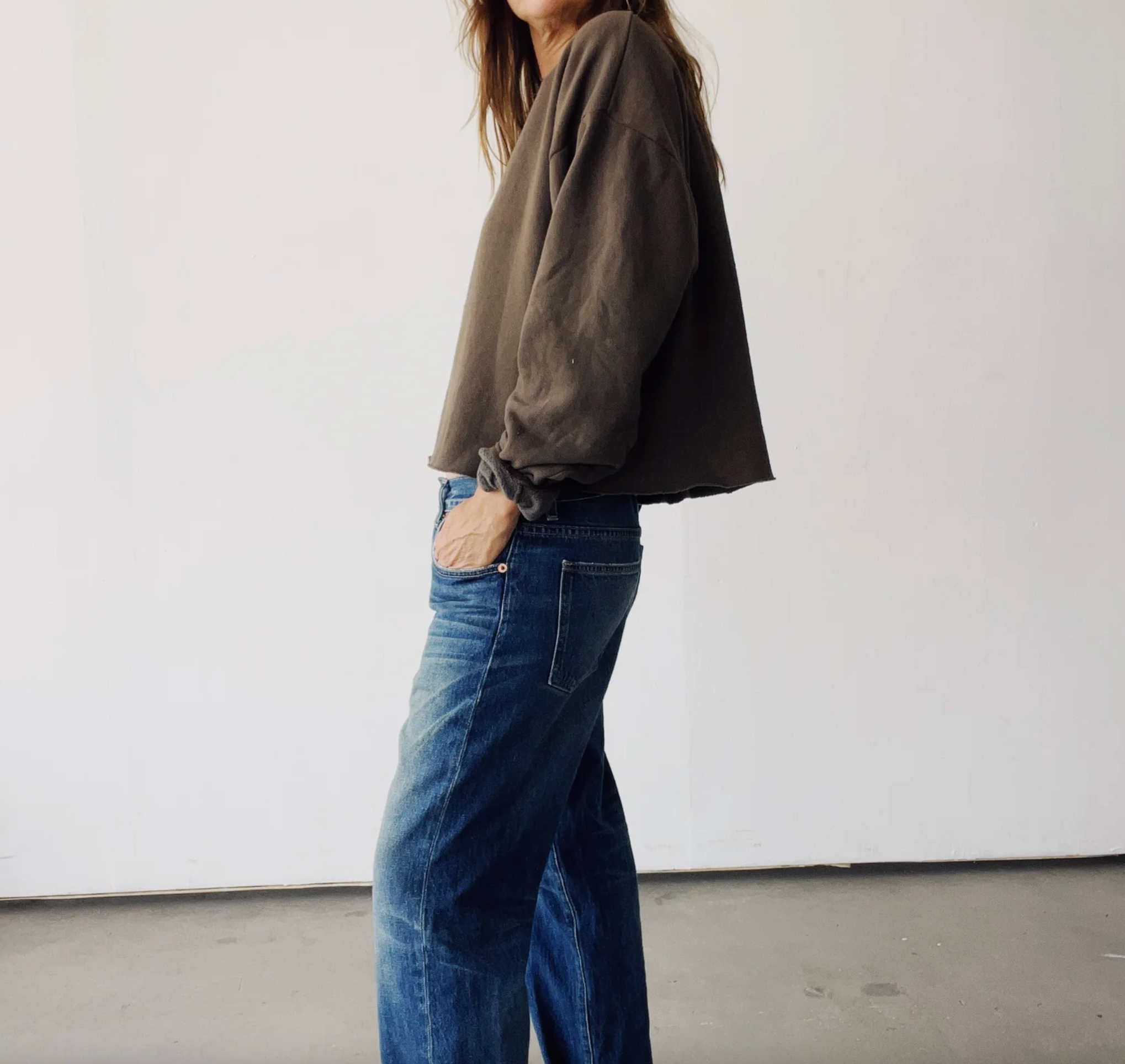 Hey Gang- The Crop Sweatshirt in Mud