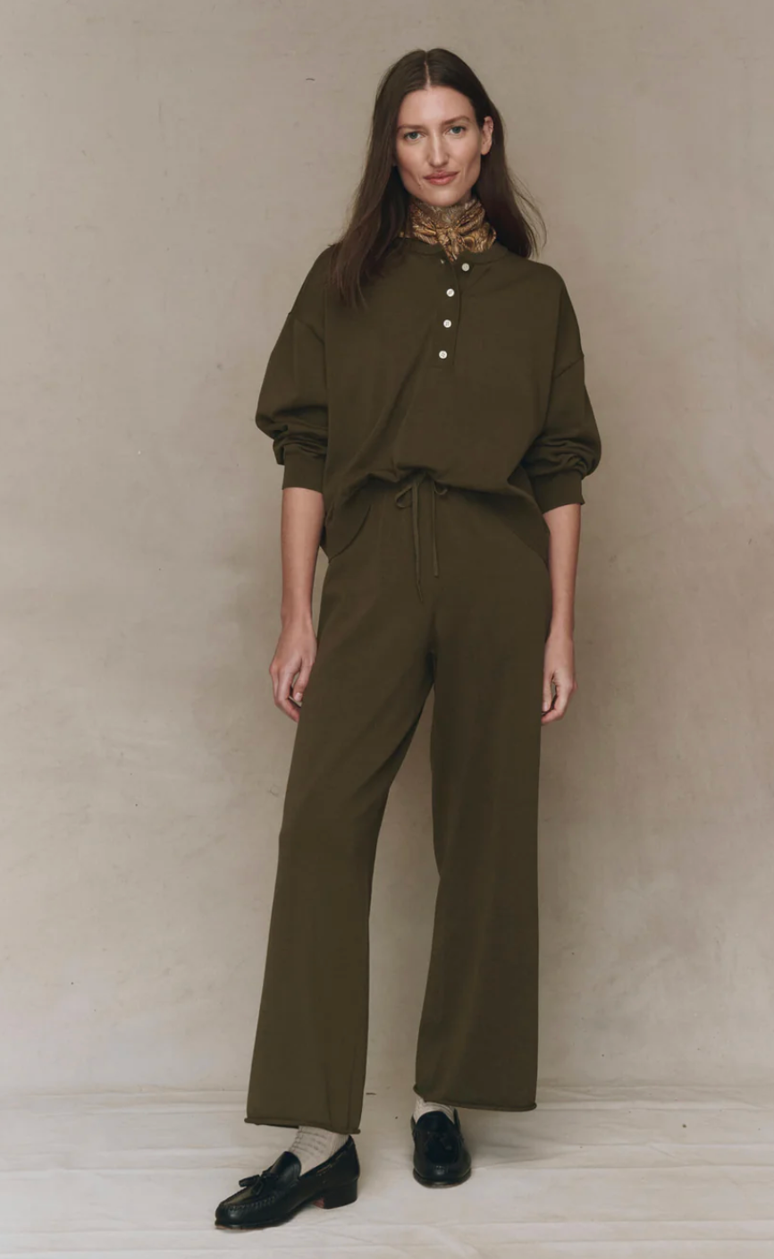 The Great. The Rec Sweater Pant in Army