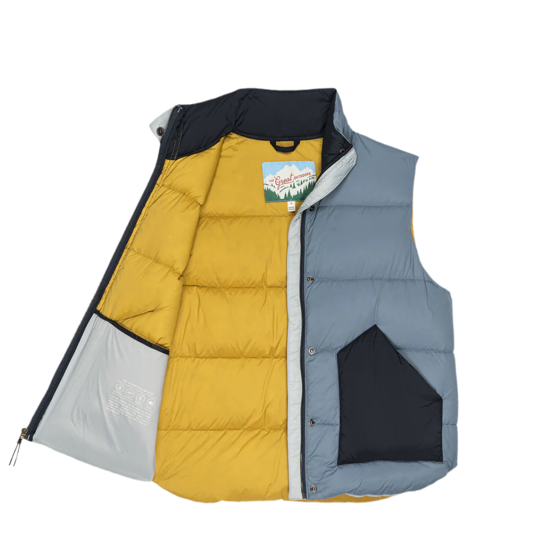 The Great Outdoors. The Polar Vest in Navy Colorblock.