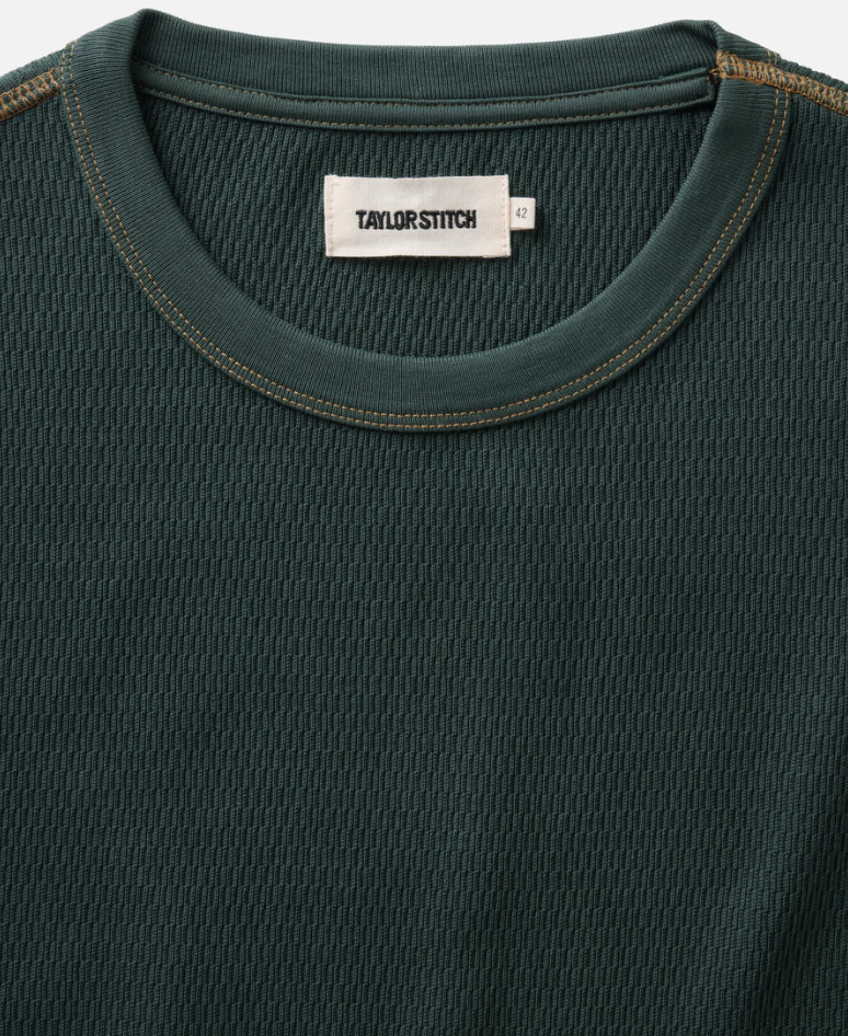 Taylor Stitch-The Organic Cotton Crew in Dark Forest Waffle