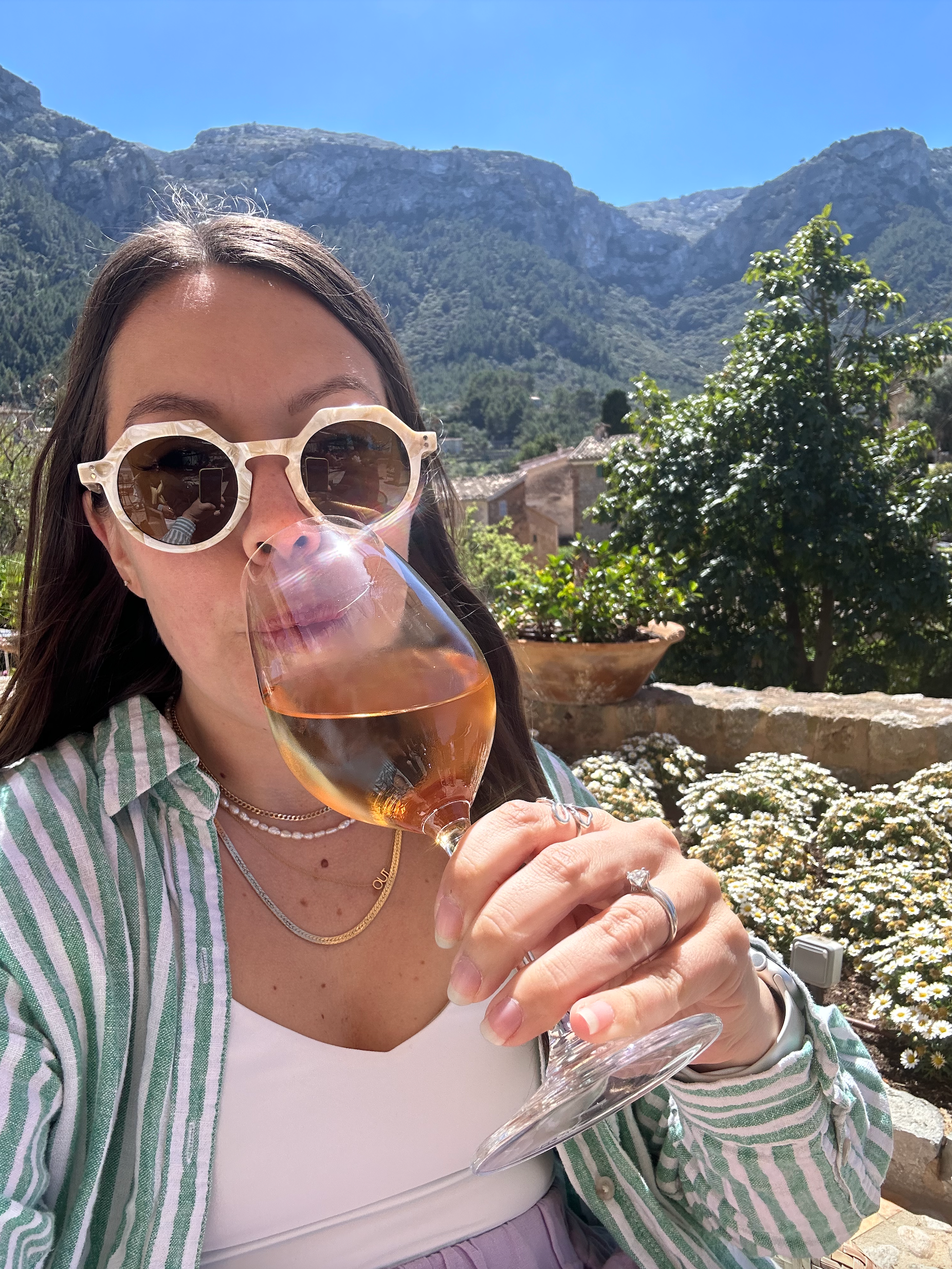 Wolfspout - Georgie - Olive Twist Sunglasses