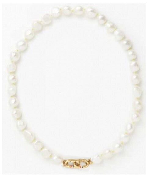 Le Pearl Necklace