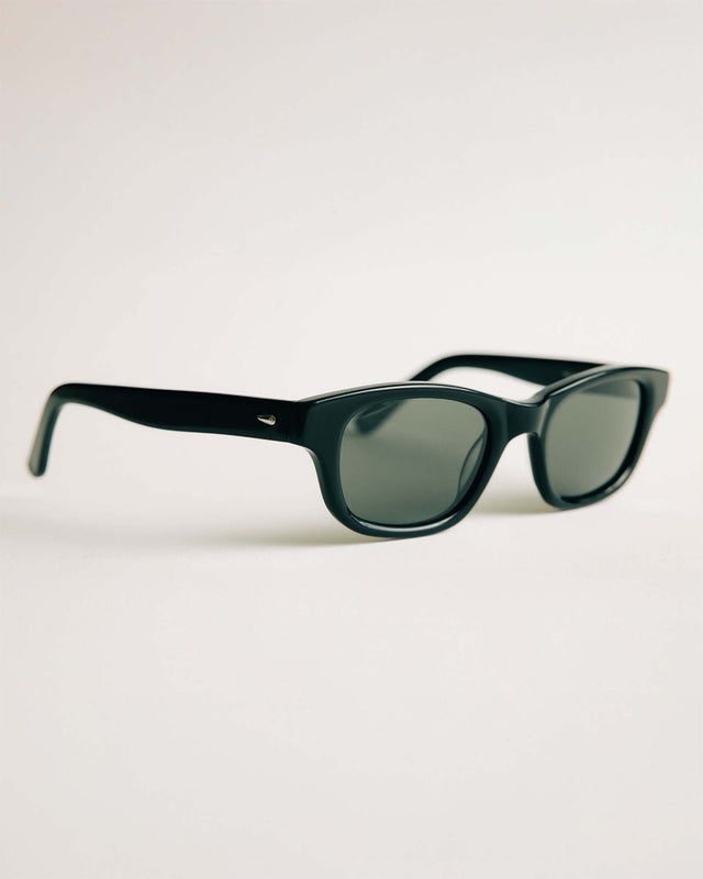The Sergio Sunglasses by Taylor Stitch